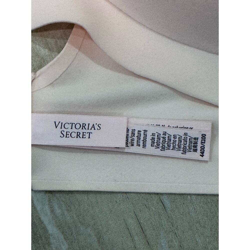 Victoria’s Secret Light Pink Strapless Bra 44DD Wireless Padded Plunge - Picture 4 of 8